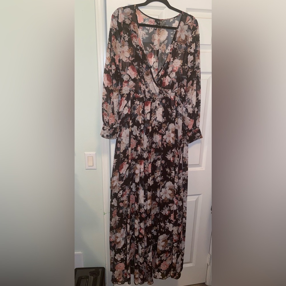 Windsor floral long sleeve dress size L